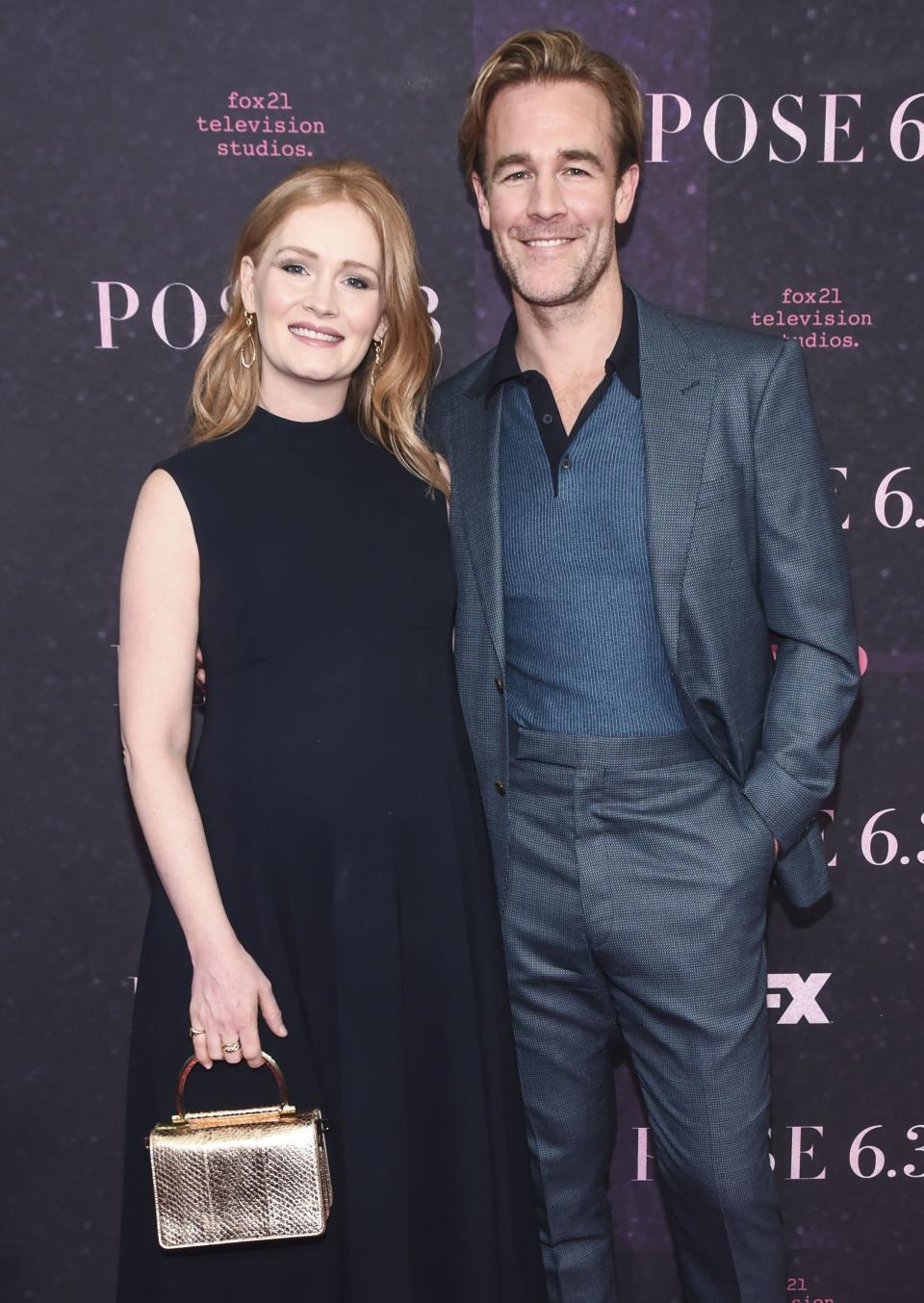 Kimberly et James Van Der Beek. Image via Getty Images.