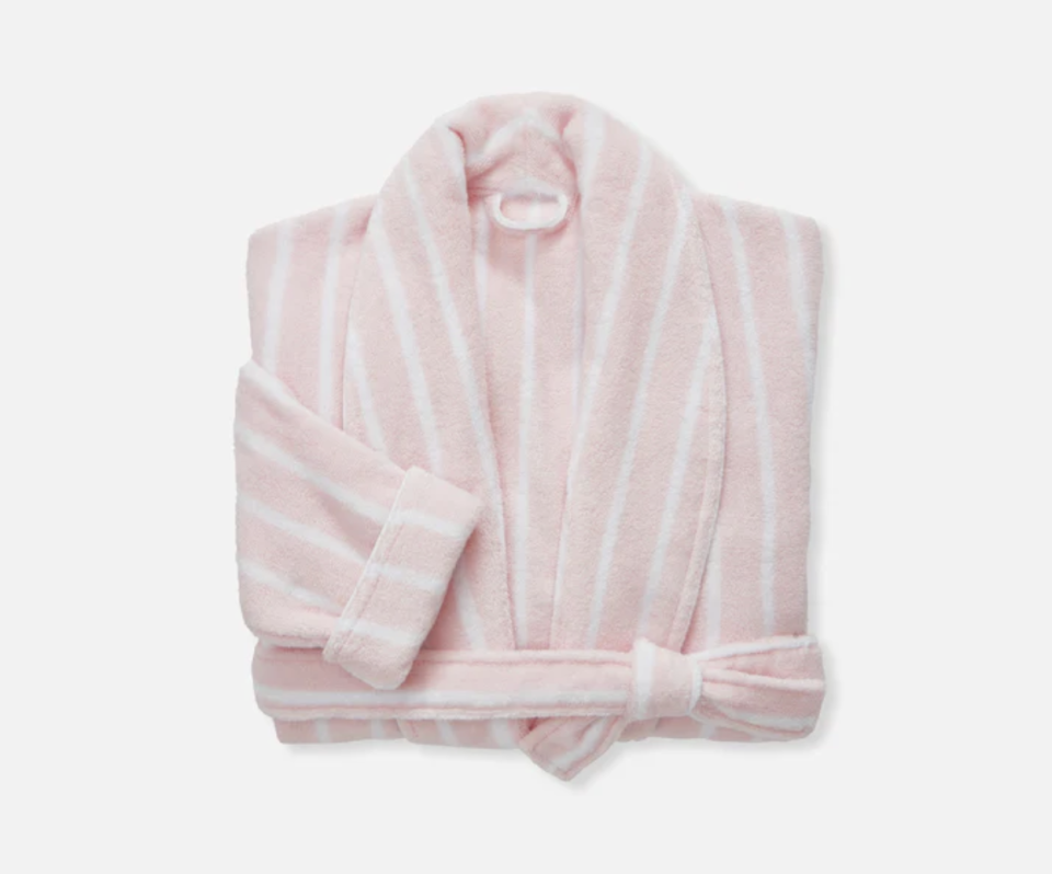 <p><a href="https://go.redirectingat.com?id=74968X1596630&url=https%3A%2F%2Fwww.brooklinen.com%2Fproducts%2Fsuper-plush-robe%3Fvariant%3D40451702194266%26galopt%3Dtrue&sref=https%3A%2F%2Fwww.countryliving.com%2Fshopping%2Fgifts%2Fg24166033%2Fwife-gift-ideas%2F" rel="nofollow noopener" target="_blank" data-ylk="slk:Shop Now;elm:context_link;itc:0;sec:content-canvas" class="link ">Shop Now</a></p><p>Brooklinen Super-Plush Robe </p><p>$99.00</p><span class="copyright">Brooklinen</span>