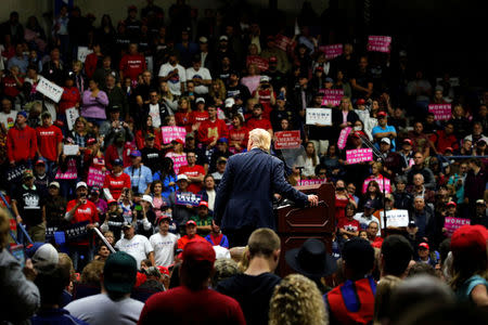 Republican U.S. presidential nominee Donald Trump holds a campaign rally in Johnstown, Pennsylvania, U.S. October 21, 2016. REUTERS/Jonathan Ernst