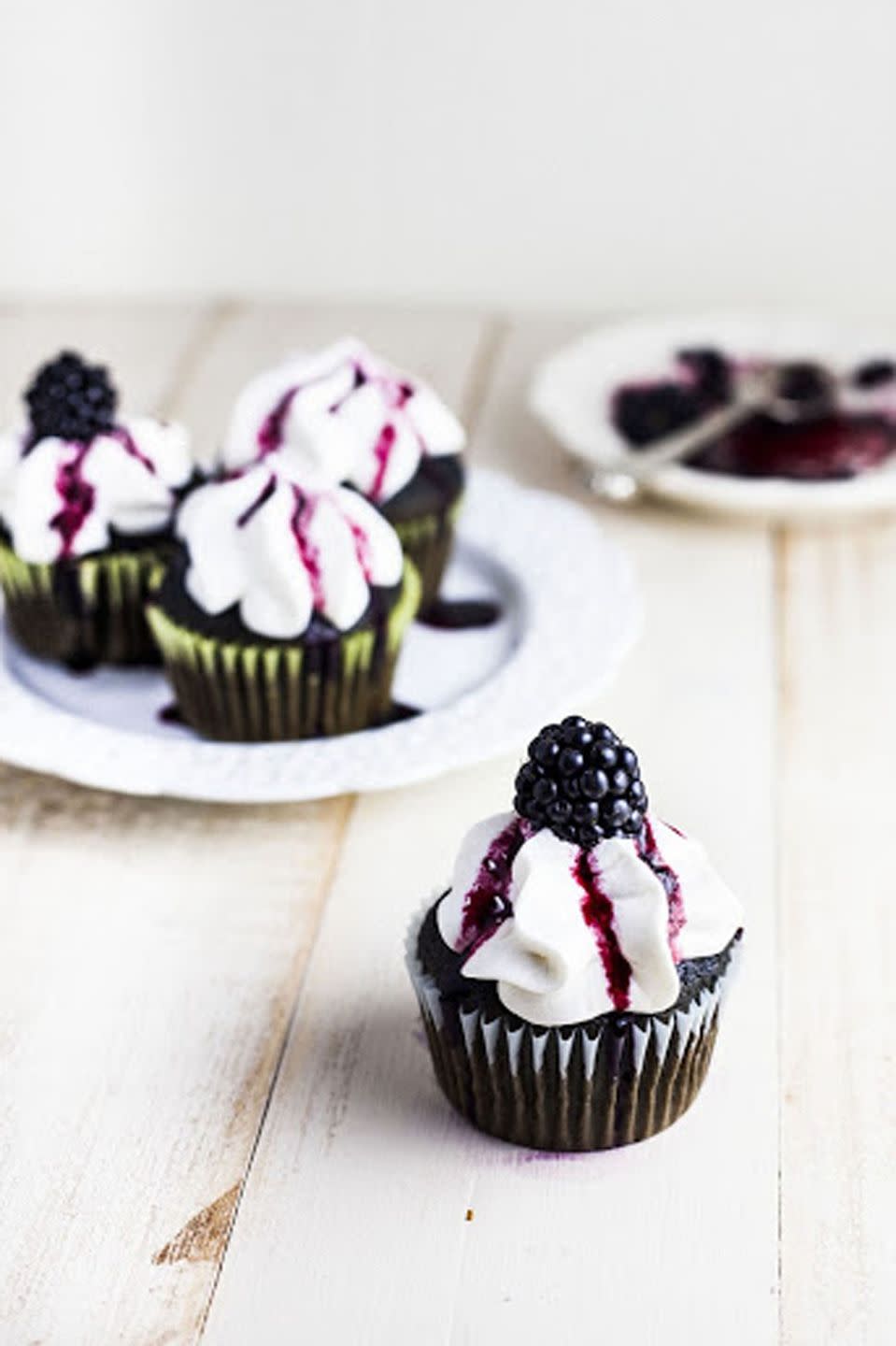 blackberry cupcakes