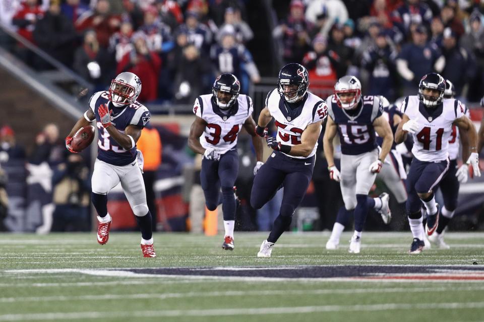 <p>Dion Lewis #33 of the New England Patriot runs the ball for a 98-yard kick off return touchdown against the Houston Texans during the AFC Divisional Playoff Game at Gillette Stadium on January 14, 2017 in Foxboro, Massachusetts. (Photo by Maddie Meyer/Getty Images) </p>