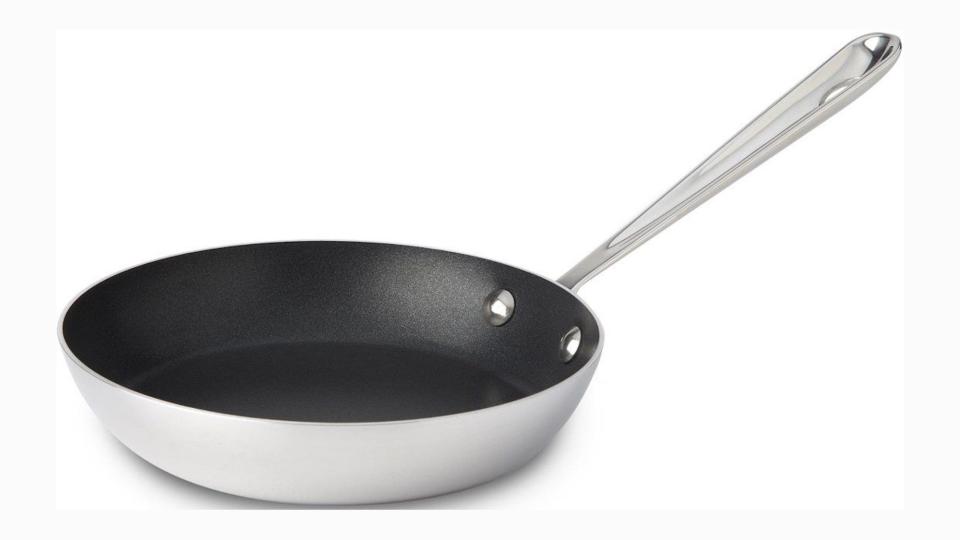 This non-stick pan can handle any job you throw at it.