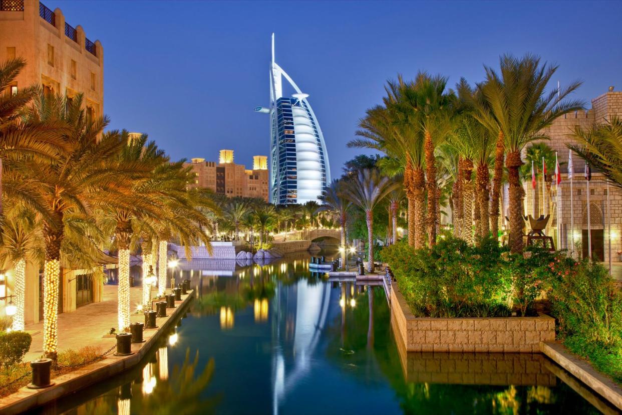 Burj Al Arab at night