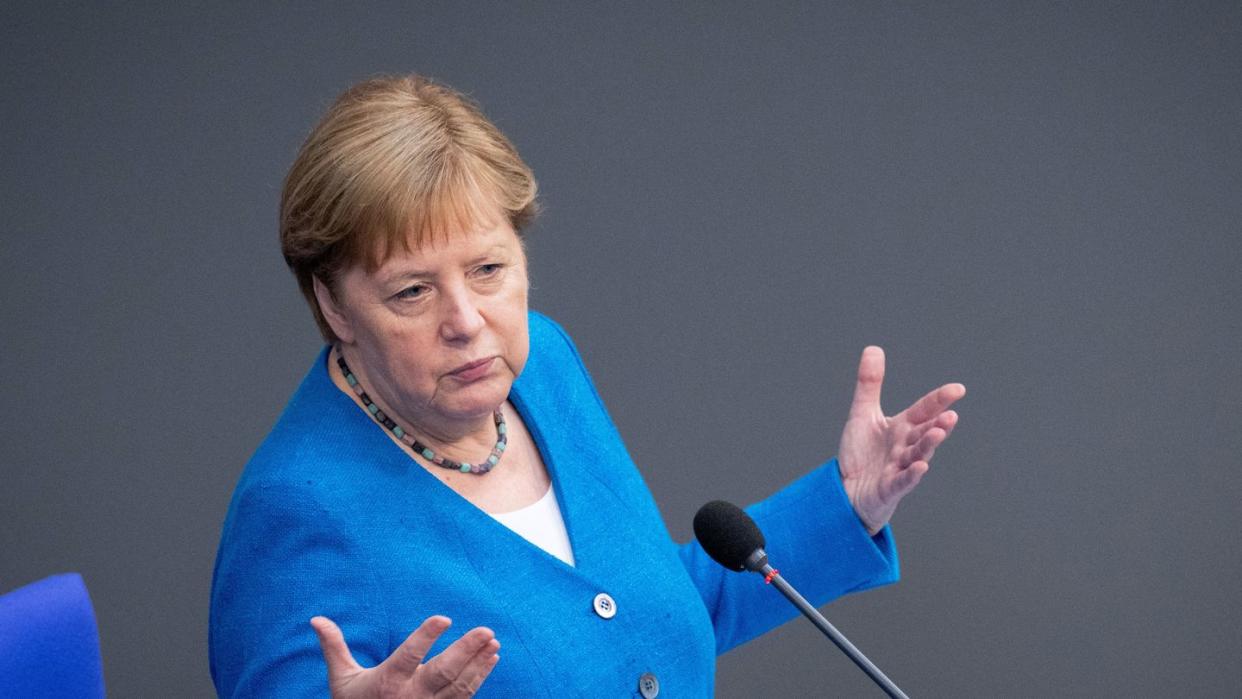 «Das sollte uns Warnung und Auftrag zugleich sein», sagt Kanzlerin Angela Merkel mit Blick auf den auch in Deutschland zunehmenden Anteil der Delta-Variante.