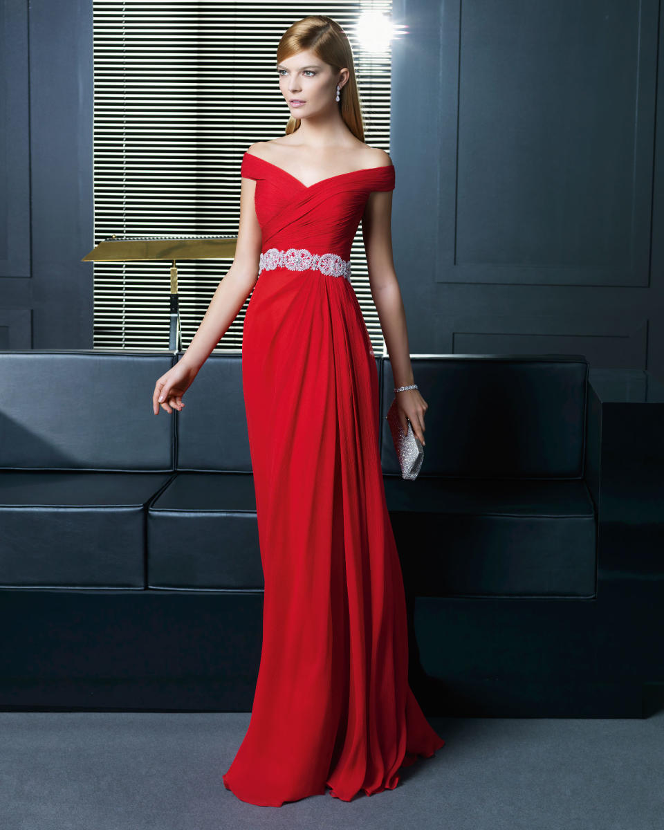 Vestidos rojos las damas de honor 2014