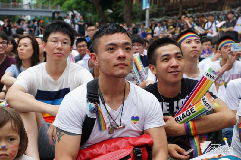 20170524-青島東路上挺同民眾 同性戀 婚姻平權 同志（盧逸峰攝）