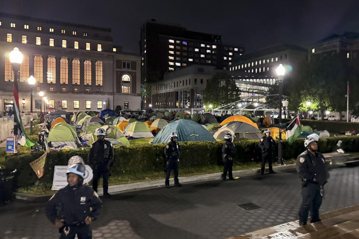 Police surround protesters at Columbia, New York <i>(Image: NYPD)</i>