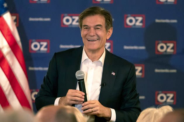 Mehmet Oz is offering blood pressure readings across Pennsylvania as he campaigns for office. (Photo: Christopher Dolan, The Times-Tribune/Associated Press)