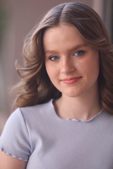 Brooke Caperton, a junior from Albuquerque Academy, was selected as Best Actress at the 2022 Enchantment Awards held May 7, 2022 for musical theatre students from across the state.