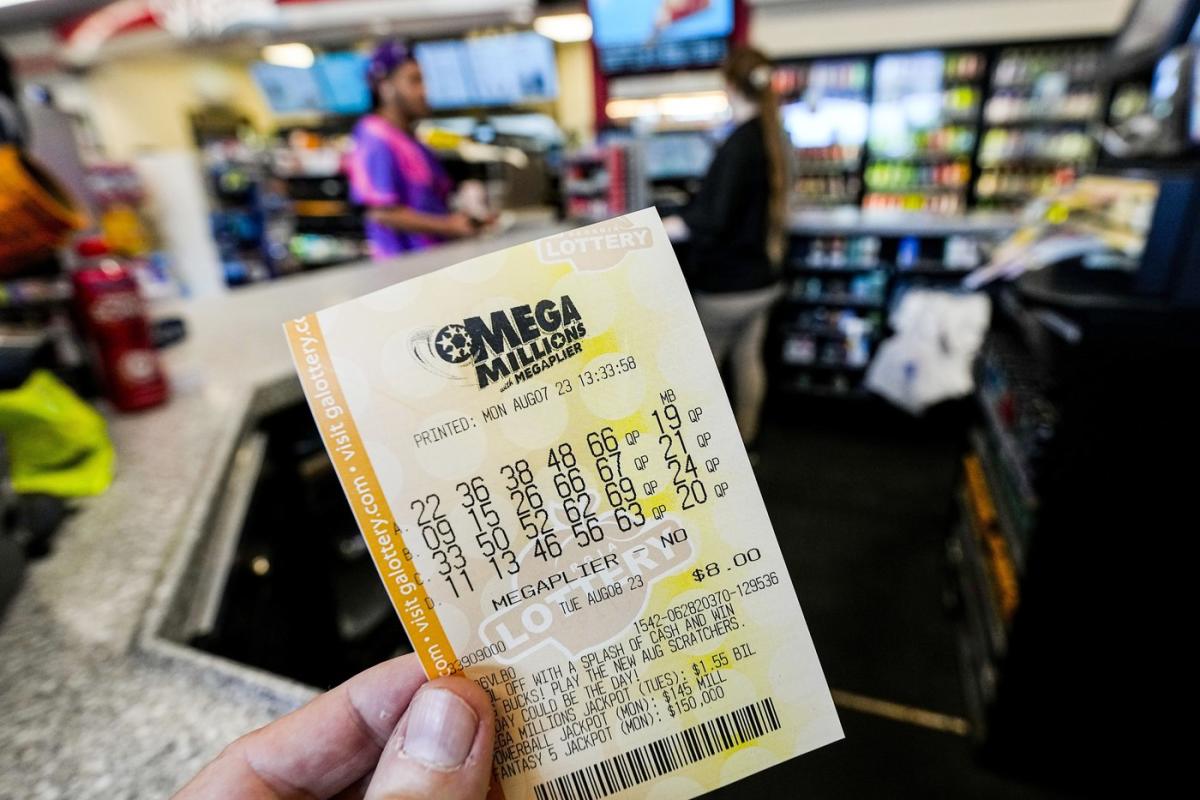 Mega Millions jackpot soars to an estimated 0 million