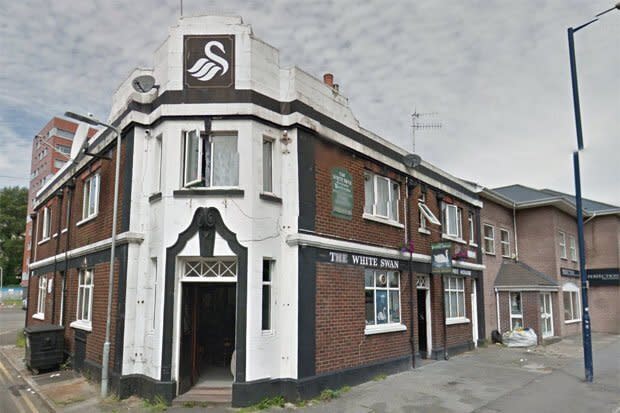 The incident took place outside the White Swan pub in Swansea (Google)