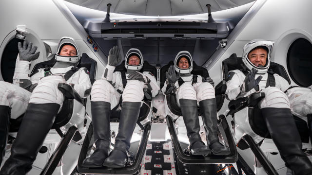 new spacex capsule interior