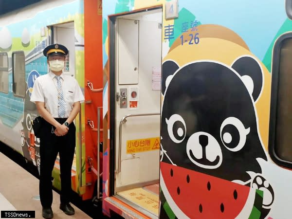 臺鐵郵輪式列車，昨打造郵輪式列車全新升級二點○版，昨首航希望吸引更多民眾參與。