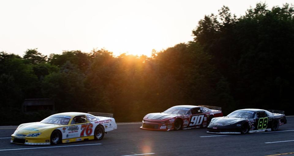 Cars race during the Money in the Bank 150 at Berlin Raceway in Marne, Michigan on June 7, 2023. (Emily Elconin/NASCAR)