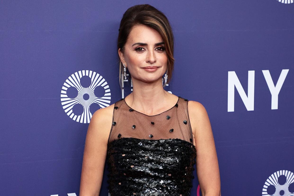 Penelope Cruz attends the premiere for "Parallel Mothers" during the 59th New York Film Festival at Alice Tully Hall, Lincoln Center on October 08, 2021 in New York City.