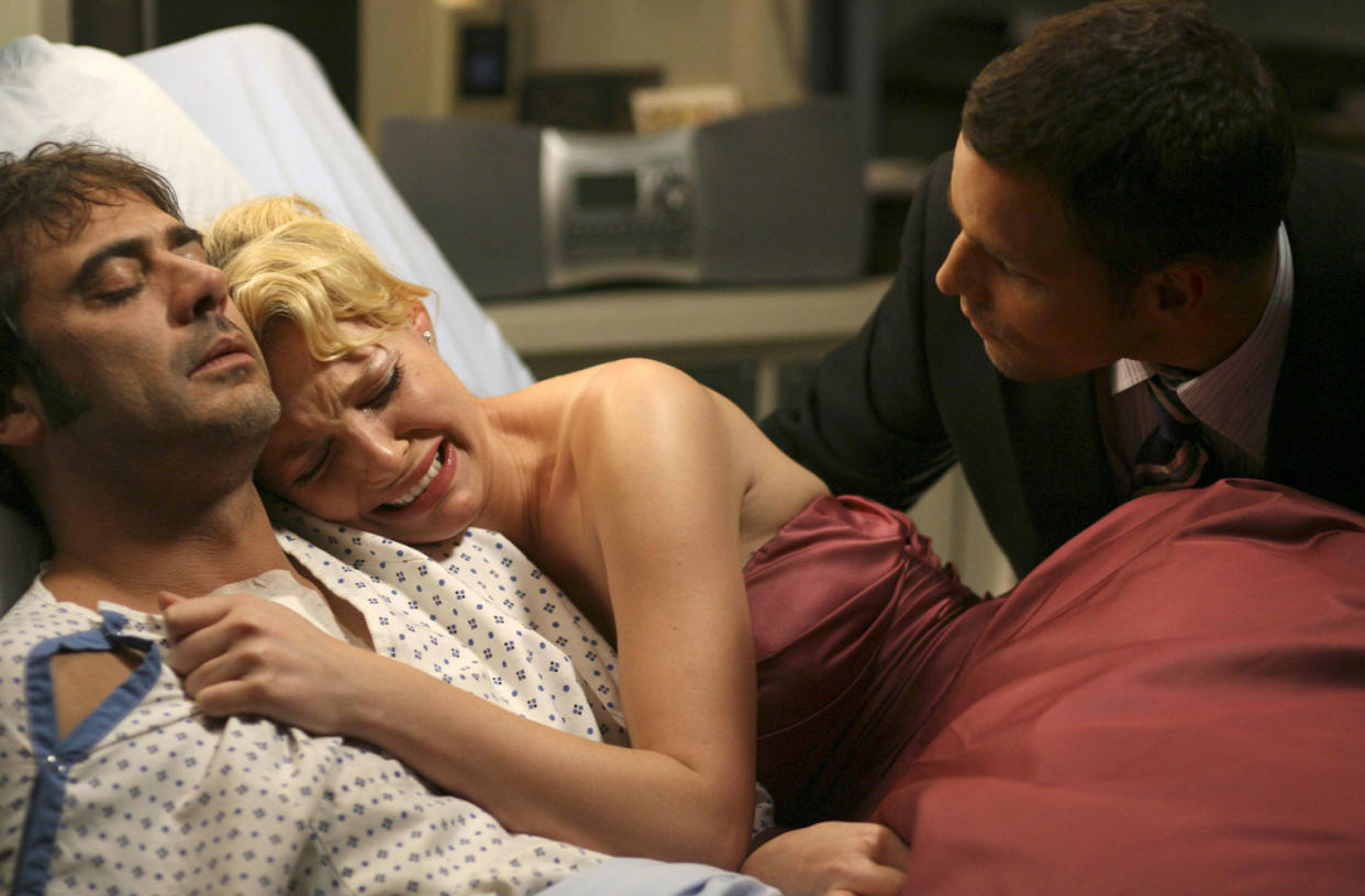 Jeffrey Dean Morgan as Denny, Katherine Heigl as Izzy, and Justin Chambers as Alex in <i>Grey’s Anatomy.</i> (Photo: ABC)