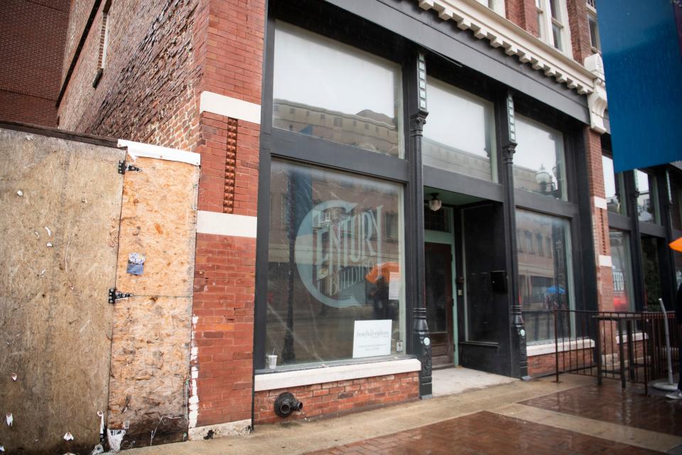 Benjamin Grice, owner of Illinois-based restaurant The Humble Hog, is bringing a barbecue restaurant to the Century Building on Gay Street. His restaurant – which doesn't yet have a final name – will fill the long-empty commercial space at 312 S. Gay St. next to Chivo Taqueria.