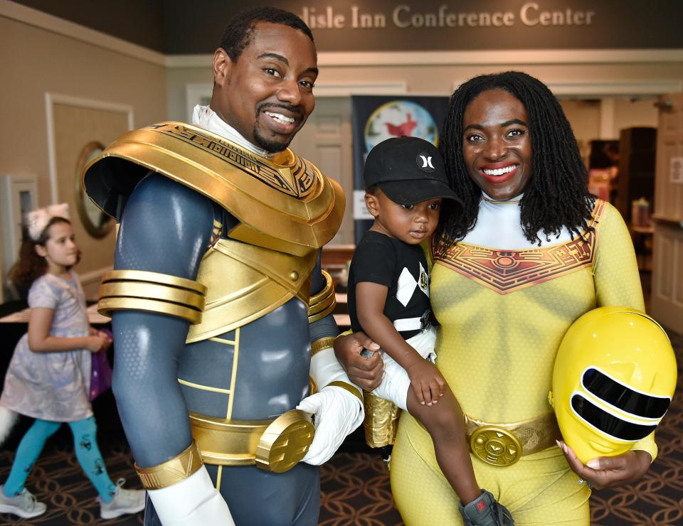 Kris and Kanesha Paul with their son Kyrie, from Tampa, are seen here at the Carlisle Inn & Conference Center during SarasotaCon. A similar event, Siesta Con, is Saturday at Robarts Arena in Sarasota.