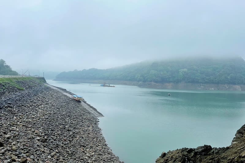 截至今天上午7時，全台水庫預估降雨效益為2025萬噸水量，其中以石門水庫（圖）進帳最多達430萬噸。（中央社資料照）