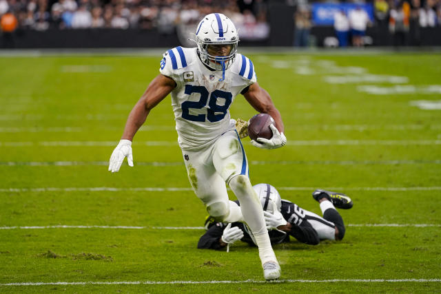 Las Vegas Raiders running back Josh Jacobs (28) runs the ball against the  Indianapolis Colts during the first half of an NFL football game, Sunday,  Nov 13, 2022, in Las Vegas. (AP