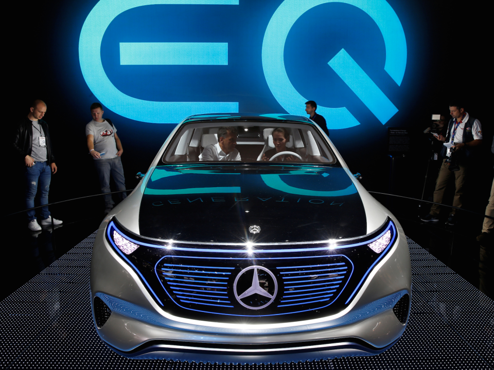 mercedes eq paris