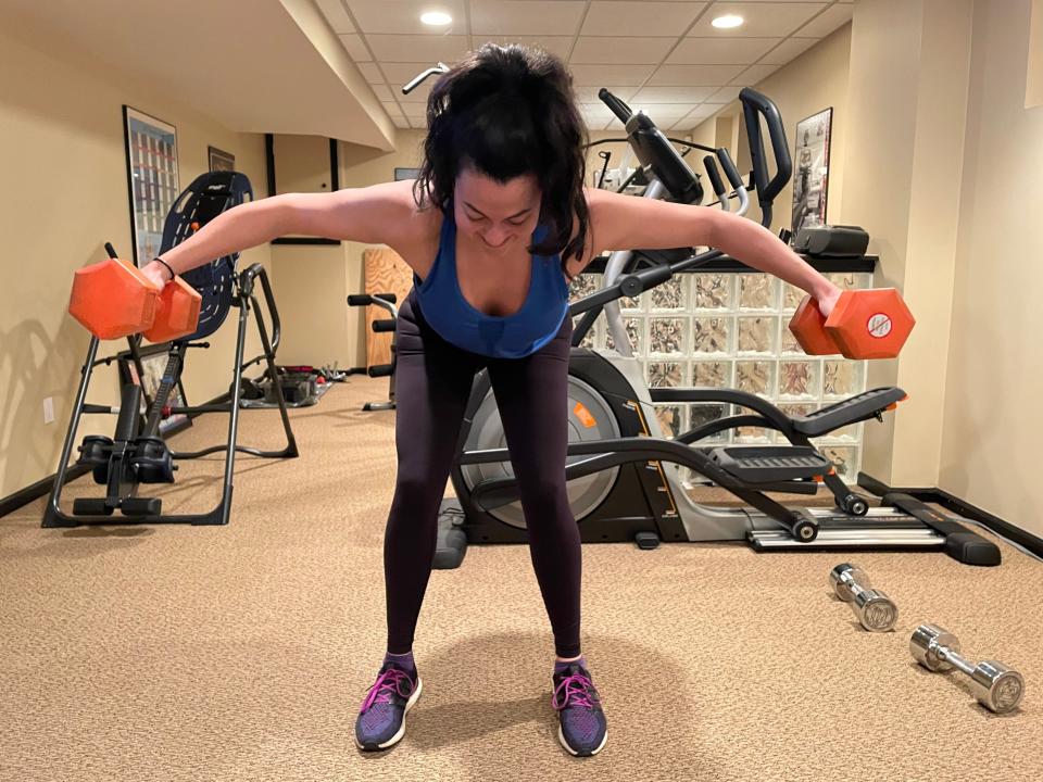 kylie jenner workout day 4 dumbell bent fly