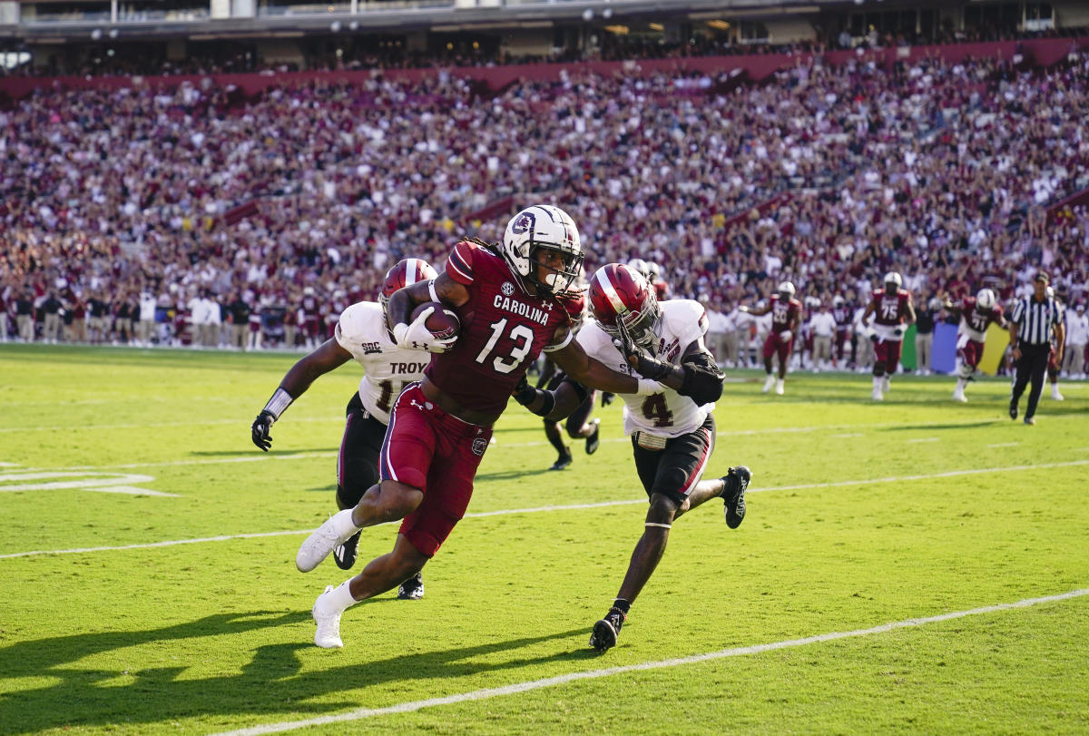 Coastal Football on X: KB1⃣1⃣ is on his way to catch passes from TB1⃣2⃣‼️  @kbrown11_ ➡️ @Buccaneers #STRIKETHESTONE, #BEL1EVE