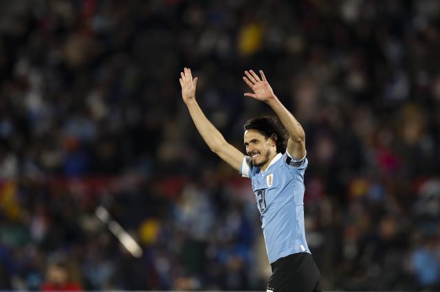 Suarez, Cavani hope to bring World Cup glory back to Uruguay