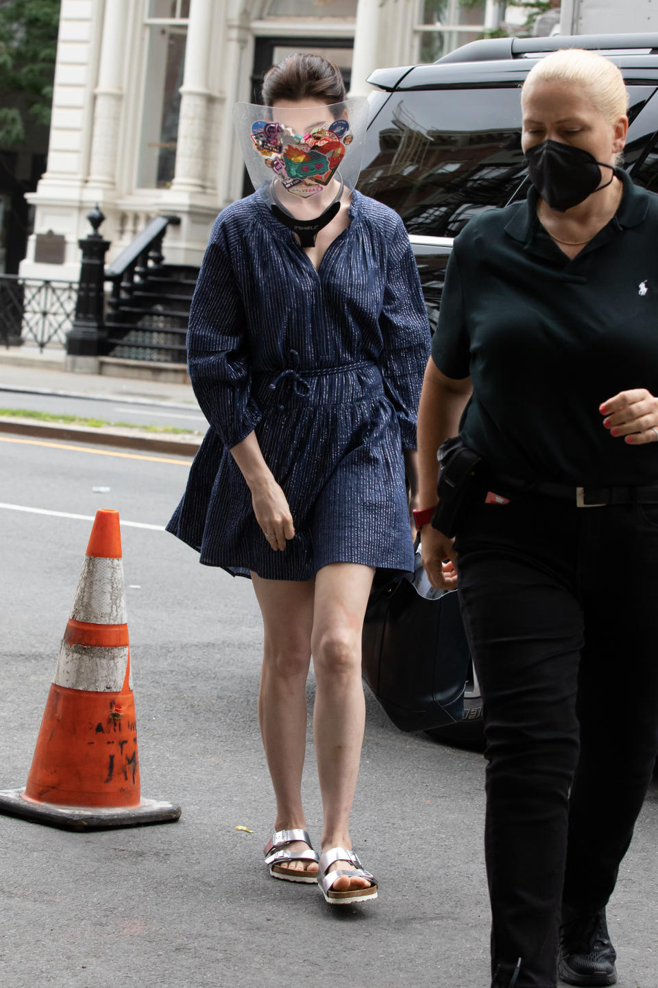 Anne Hathaway heads to the “WeCrashed” set in New York City. - Credit: RCF / MEGA