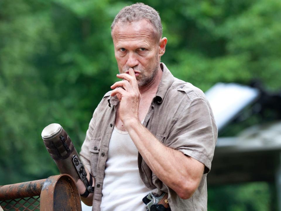 the walking dead michael rooker merle