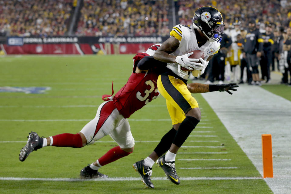 Pittsburgh Steelers wide receiver Diontae Johnson (18) pulls in a touchdown catch as Arizona Cardinals cornerback Byron Murphy (33) defends during the second half of an NFL football game, Sunday, Dec. 8, 2019, in Glendale, Ariz. (AP Photo/Rick Scuteri)