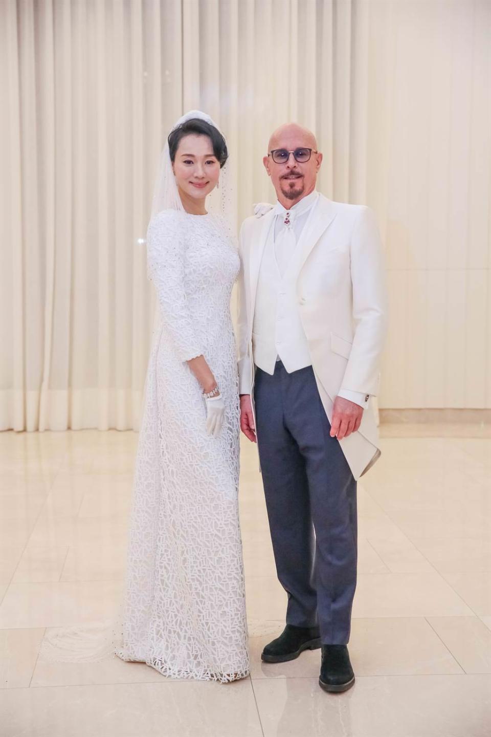 坣娜2017年嫁給富商薛智偉。（圖／中時資料照）