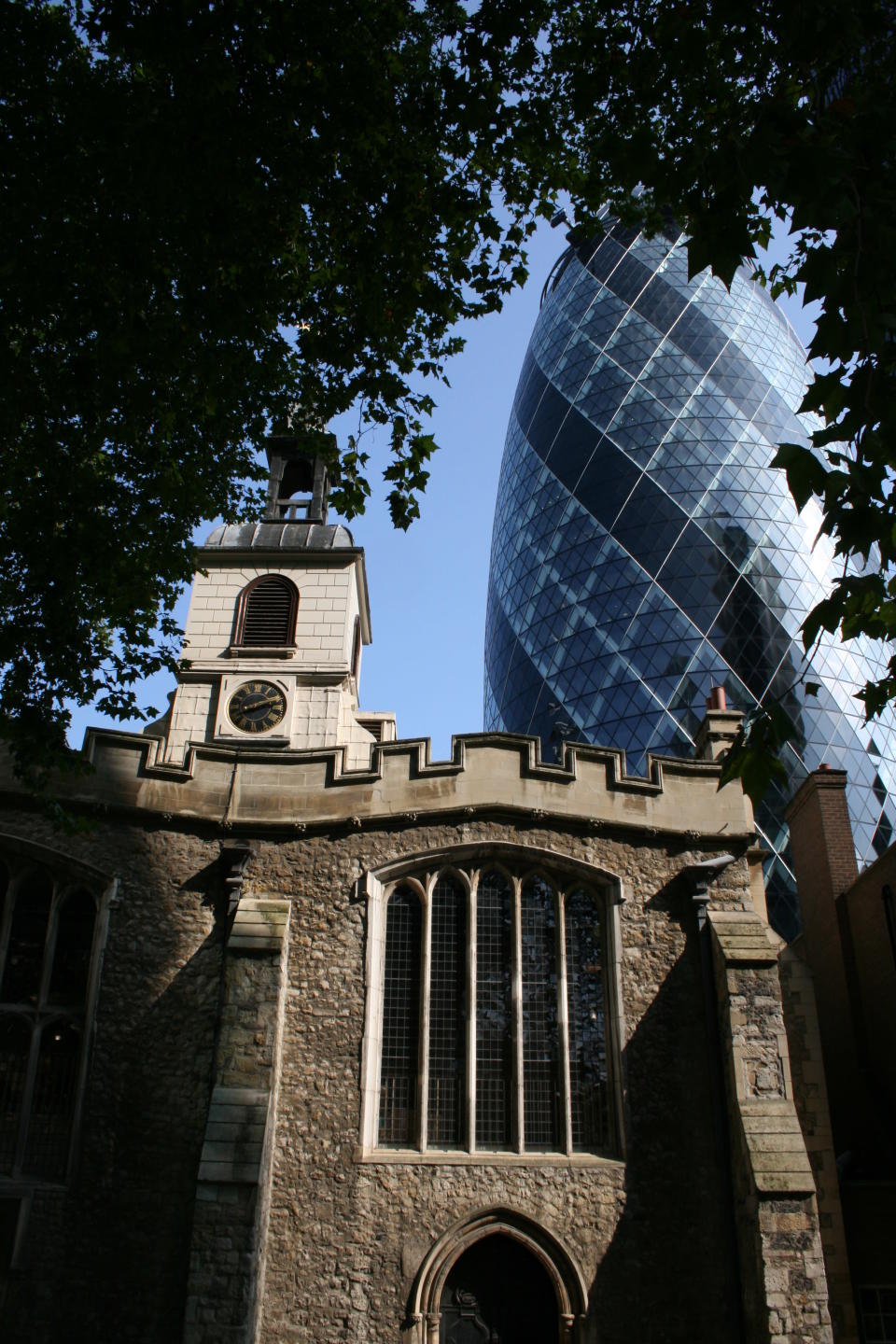 <b>New and Old Architecture</b><br>An older building sets off the modern appearance of the office building known as the Gherkin because of its pickle shape.<br> Photograph by <a href="http://ngm.nationalgeographic.com/myshot/gallery/244177" rel="nofollow noopener" target="_blank" data-ylk="slk:Tina Morse;elm:context_link;itc:0;sec:content-canvas" class="link ">Tina Morse</a>, <a href="http://ngm.nationalgeographic.com/myshot/" rel="nofollow noopener" target="_blank" data-ylk="slk:My Shot;elm:context_link;itc:0;sec:content-canvas" class="link ">My Shot</a>