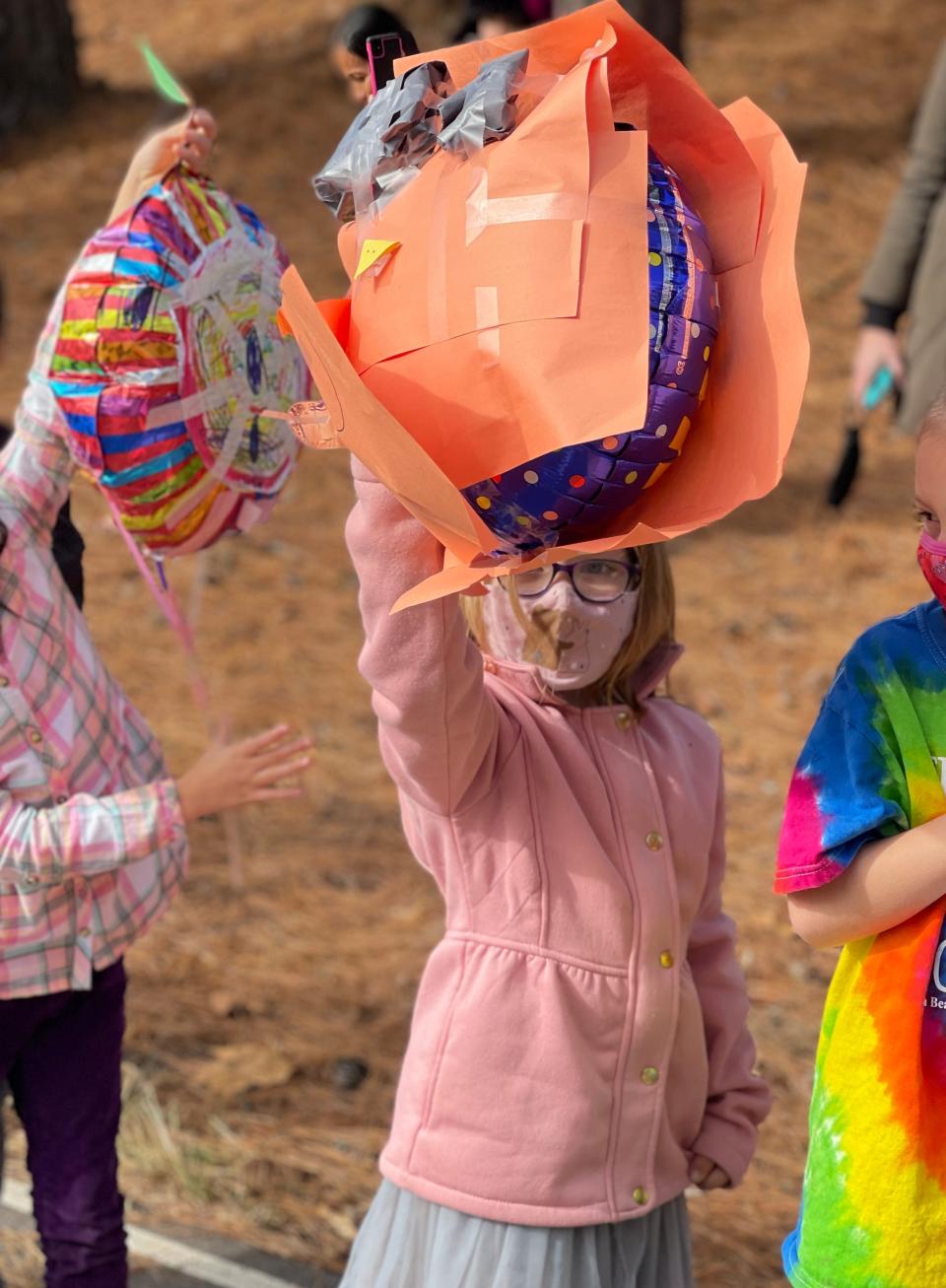 Lien Robinson at Balloons over Shannondale at Shannondale Elementary on Nov. 23, 2021.