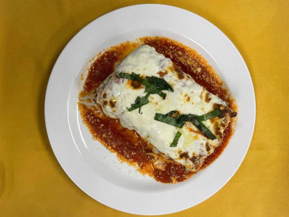 Damiano, a new restaurant near the University of Kentucky campus, will have Mama’s Lasagna as well as pasta dishes and lots of pizza.