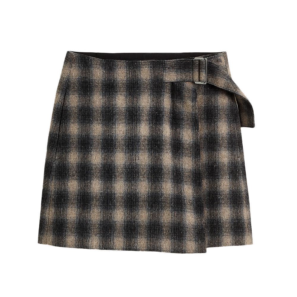 <p><a href="https://go.redirectingat.com?id=74968X1596630&url=https%3A%2F%2Fwww.madewell.com%2Fbuckle-belt-wrap-mini-skirt-in-plaid-NM553.html&sref=https%3A%2F%2F" rel="nofollow noopener" target="_blank" data-ylk="slk:Shop Now;elm:context_link;itc:0;sec:content-canvas" class="link rapid-noclick-resp">Shop Now</a></p><p>Buckle-Belt Wrap Mini Skirt in Plaid</p><p>madewell.com</p><p>$98.00</p><span class="copyright">Madewell</span>