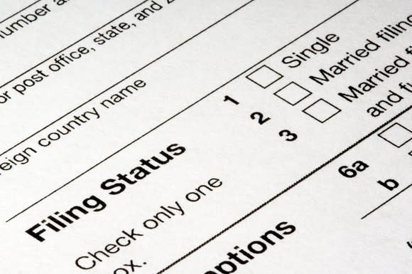 close up of filing status section of tax form