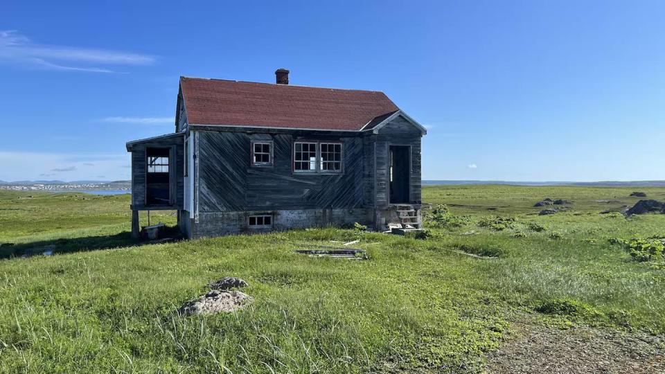 Greenly island has a handful of old buildings and homes that once belonged to the lighthouse keepers who lived there.