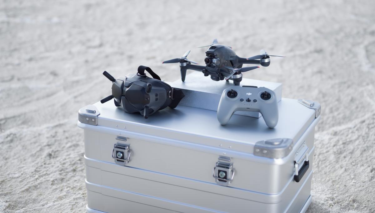 DJI officially unveils cinematic FPV drone | Engadget