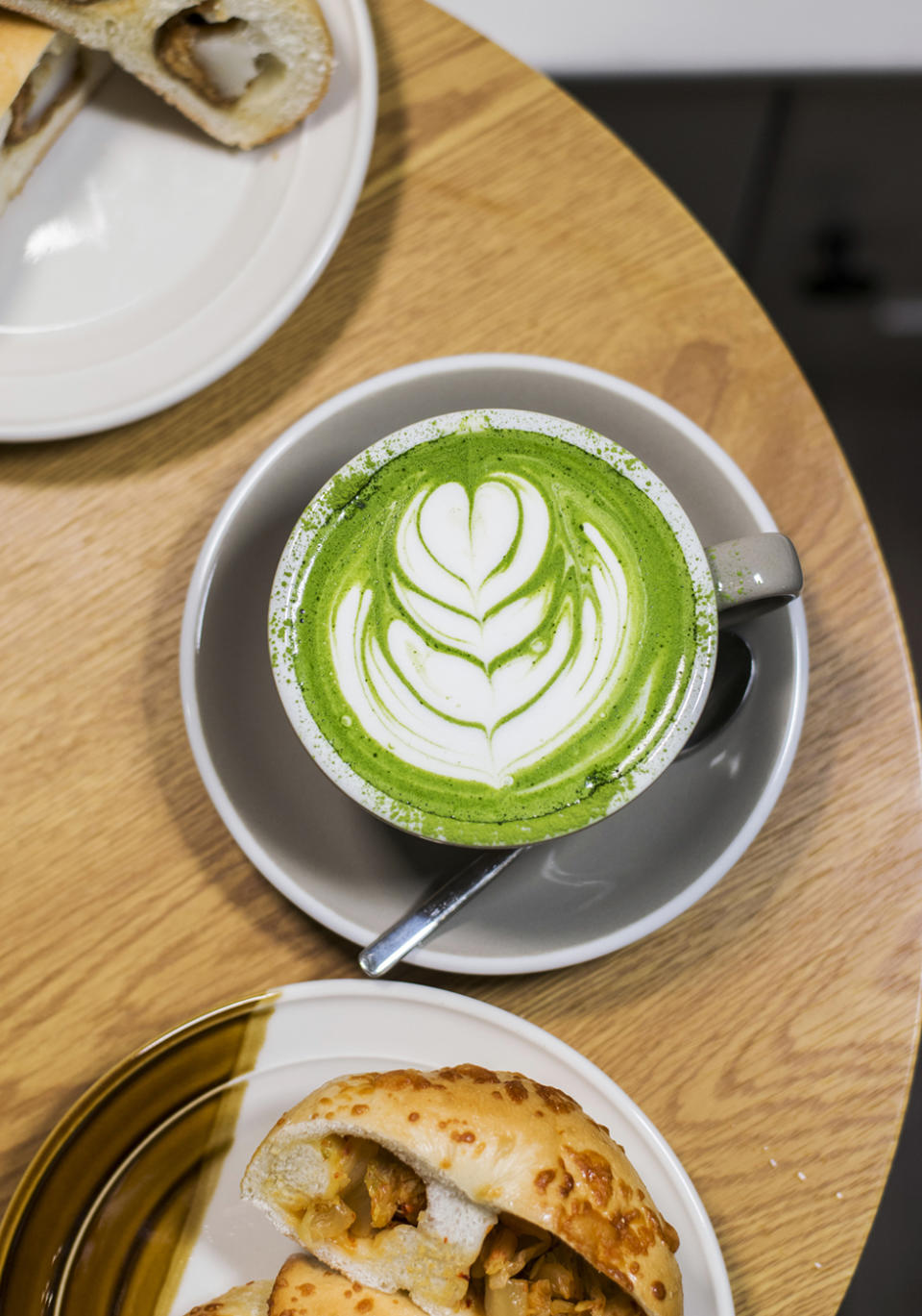 【旺角美食】旺角café日賣過百個手工bagel 泡菜芝士味有驚喜