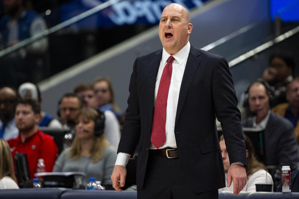 Chicago Bulls head coach Jim Boylen yells to his team during the first half of an NBA basketball game against the Dallas Mavericks, Monday, Jan. 6, 2020, in Dallas. (AP Photo/Sam Hodde)