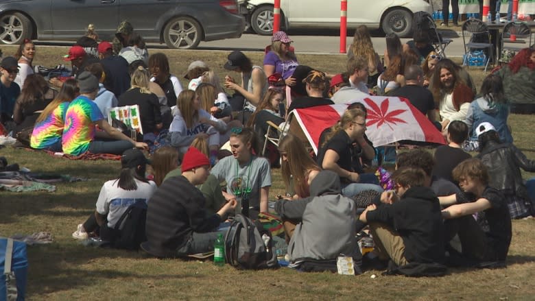 Winnipeg 420 holds final protest before legalization