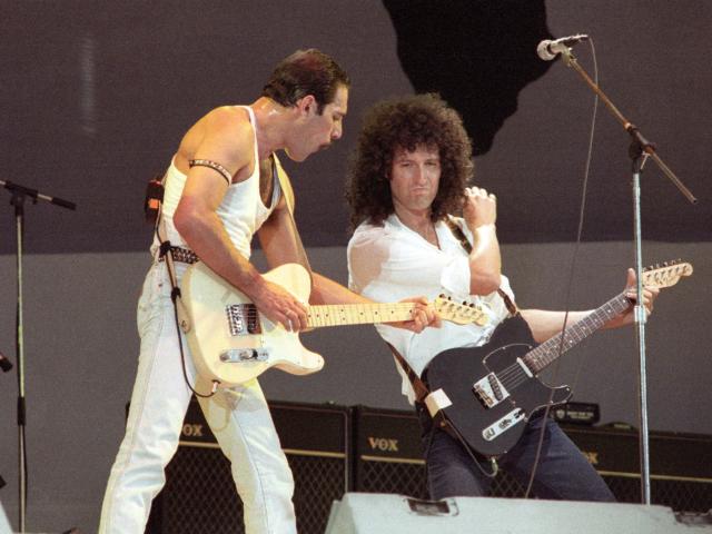 QUEEN-THE GAME-Gold Record Award Presented To QUEEN-Freddie Mercury-Brian  May