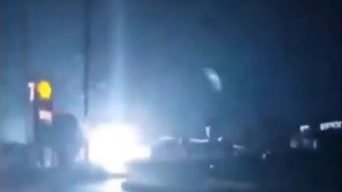 Video supposedly showing a "directed energy weapon" attack on Maui in 2023 actually dates from 2018 and shows a series of electrical explosions in Kenner, Louisiana. WWLTV/YouTube