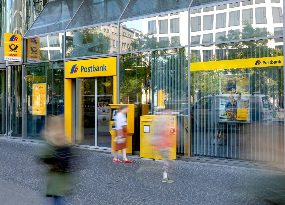 Die Postbank kündigt Wartungsarbeiten an – schon wieder (Symbolbild: Getty Images)