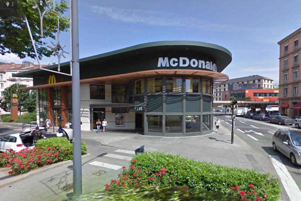 Customers were evacuated from the Grenoble restaurant after an 'explosion' was reported (Google StreetView)