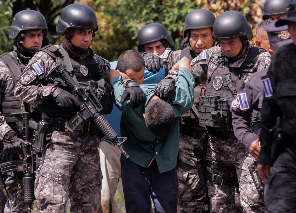 APTOPIX EL SALVADOR-PANDILLAS (AP)