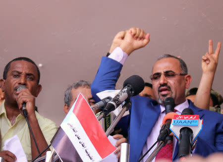 Dismissed governor of the southern Yemeni port city of Aden, Aidaroos al-Zubaidi (R), waves to supporters of the separatist Southern Movement as they demonstrated against recent decisions by President Abd-Rabbu Mansour Hadi that sacked senior officials supported by the United Arab Emirates, including al-Zubaidi in Aden, Yemen May 4, 2017. REUTERS/Fawaz Salman