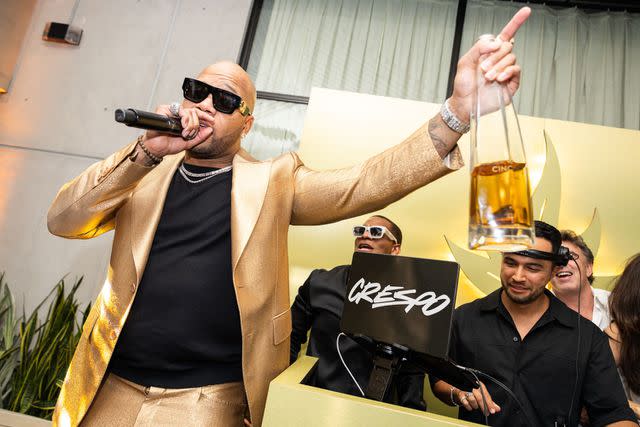 <p>Shane Drummond/BFA.com/Shutterstock </p> Flo Rida and Daniel Crespo