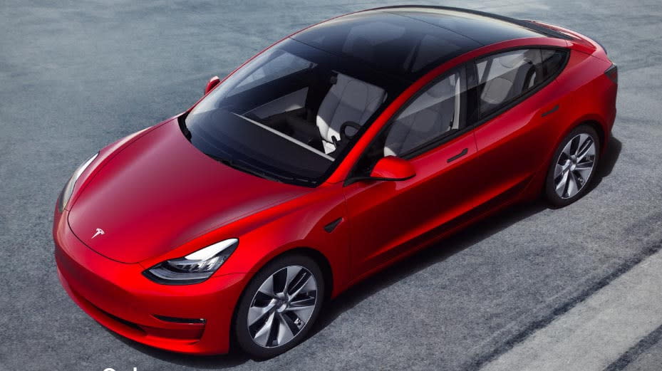 圖／進口豪華車榜單部份，Tesla Model 3新車到港反映在數字上，總共賣出752輛，從上個月第3名上升到亞軍。